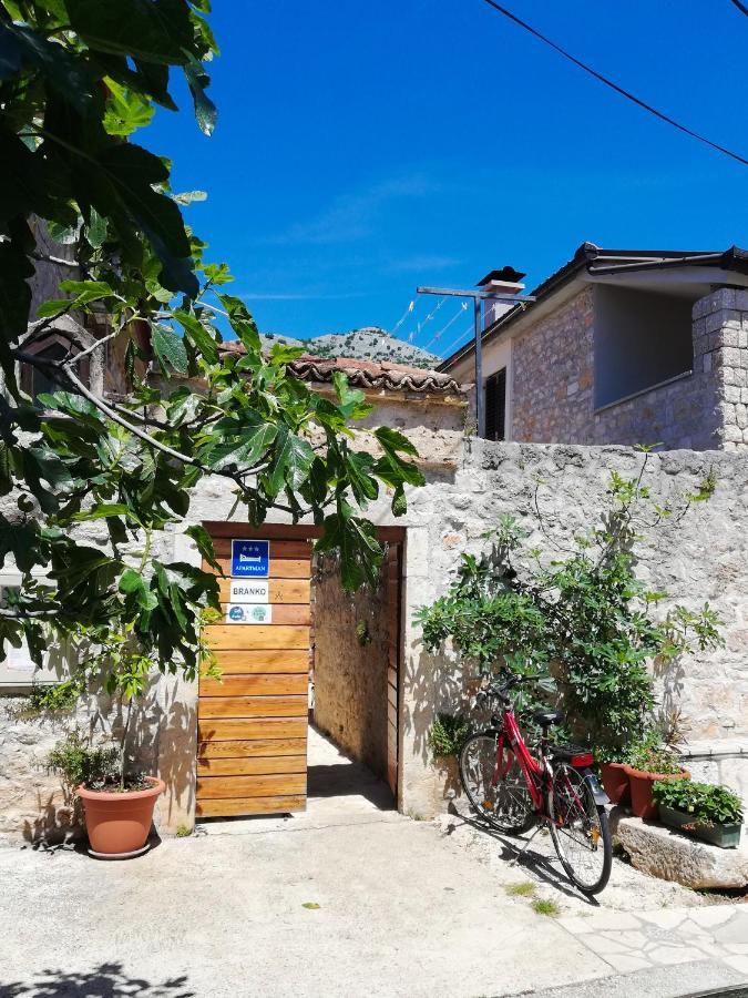 Apartments Branko Starigrad Paklenica Eksteriør bilde